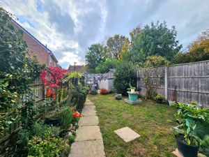 Photo 25- click for photo gallery